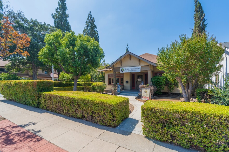 146 E Walnut Ave, Monrovia, CA for sale - Building Photo - Image 2 of 39