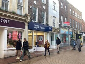 Plus de détails pour 80 High St, Kings Lynn - Vente au détail à louer