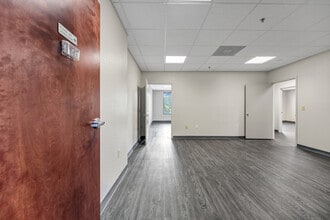 2572 W State Road 426, Oviedo, FL for lease Interior Photo- Image 2 of 9