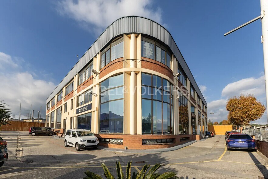 Commerce de détail dans Mataró, Barcelona à vendre - Photo du bâtiment - Image 2 de 4