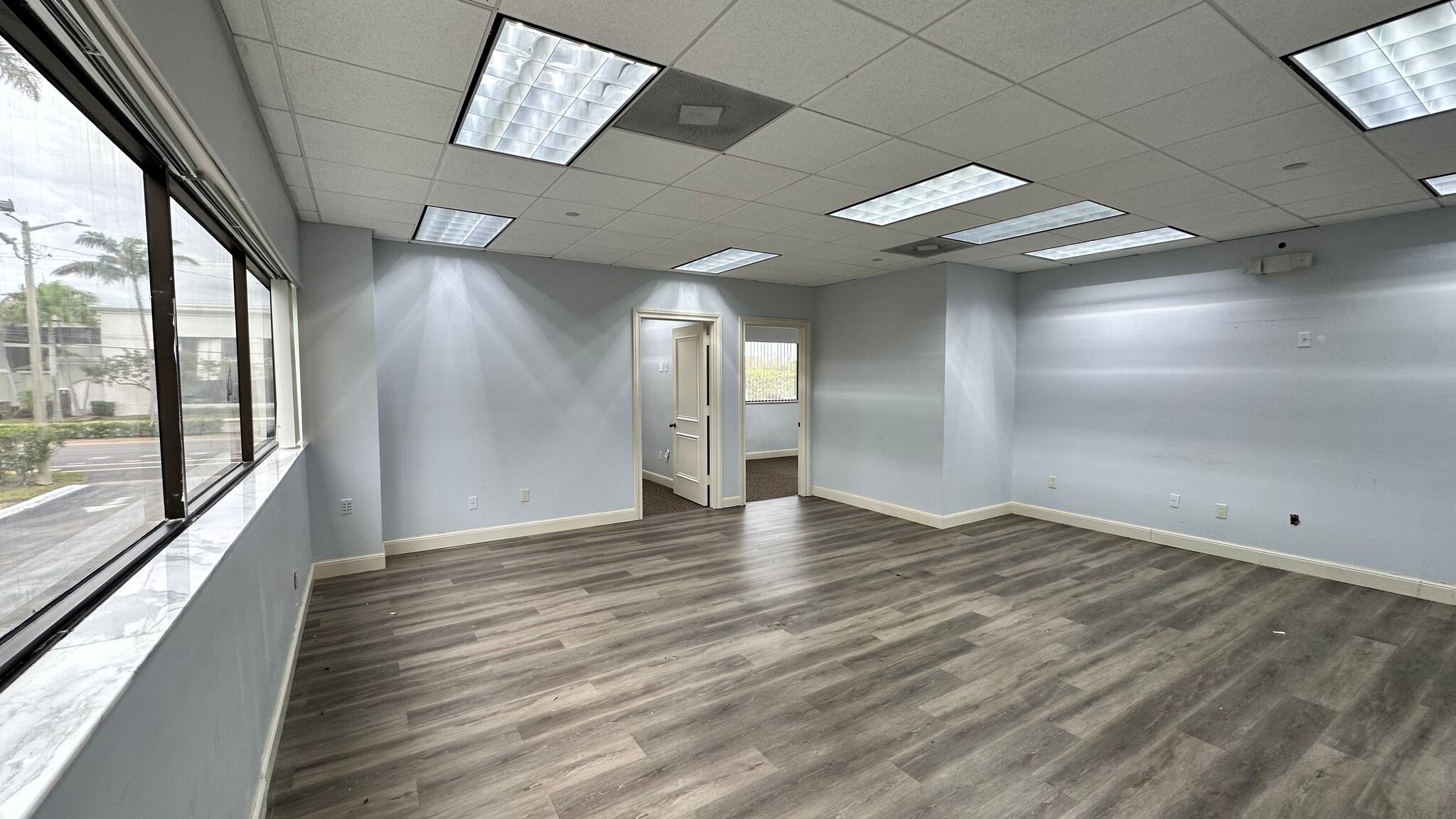8000 N Federal Hwy, Boca Raton, FL for lease Interior Photo- Image 1 of 8