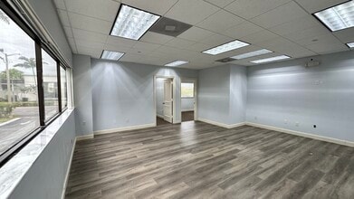 8000 N Federal Hwy, Boca Raton, FL for lease Interior Photo- Image 1 of 8