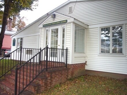 15 Meadow St, Litchfield, CT for lease Primary Photo- Image 1 of 2