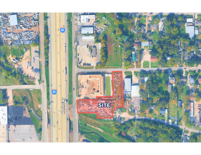 9418 N Freeway, Houston, TX à louer - Photo du bâtiment - Image 1 de 4