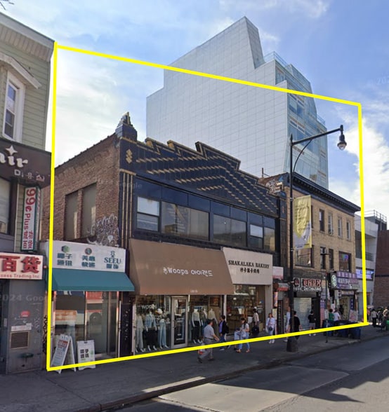 Roosevelt Avenue Assemblage - Flushing portefeuille de 2 propriétés à vendre sur LoopNet.ca - Photo du bâtiment - Image 2 de 6