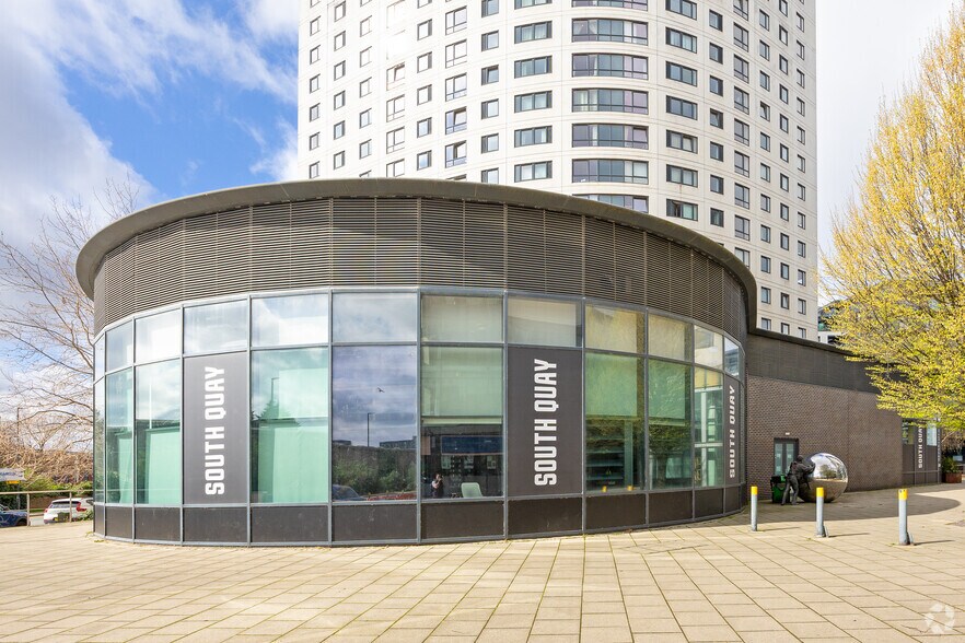 Amouries Dr, Leeds à vendre - Photo du bâtiment - Image 2 de 2