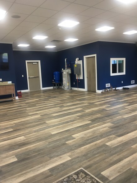 398-400 US Highway 22, Green Brook, NJ à louer - Photo intérieure - Image 3 de 5