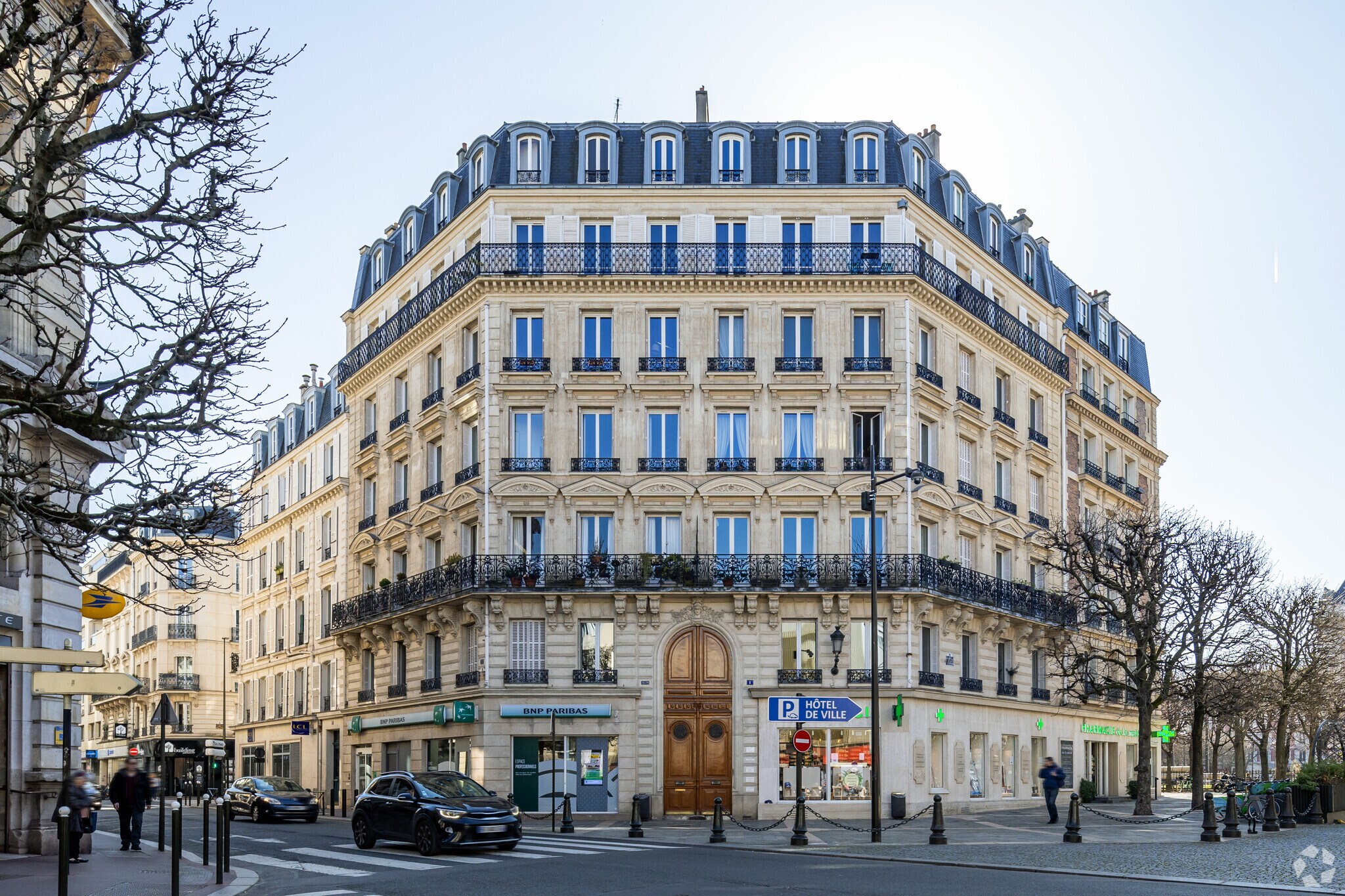 1 Place De La République, Levallois-Perret for lease Primary Photo- Image 1 of 10