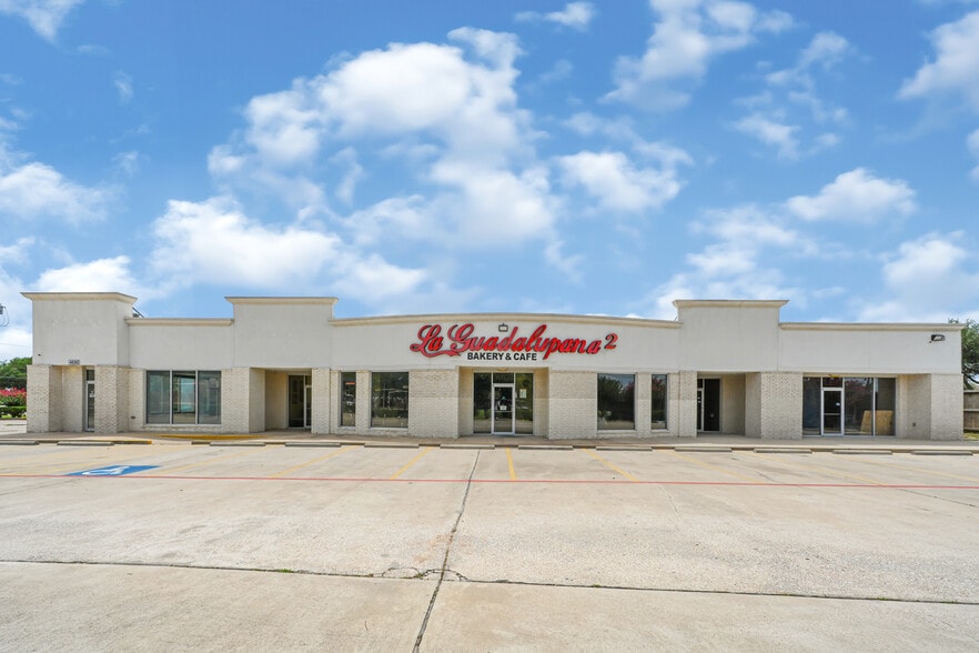 4690 Burke Rd, Pasadena, TX for sale - Building Photo - Image 1 of 33