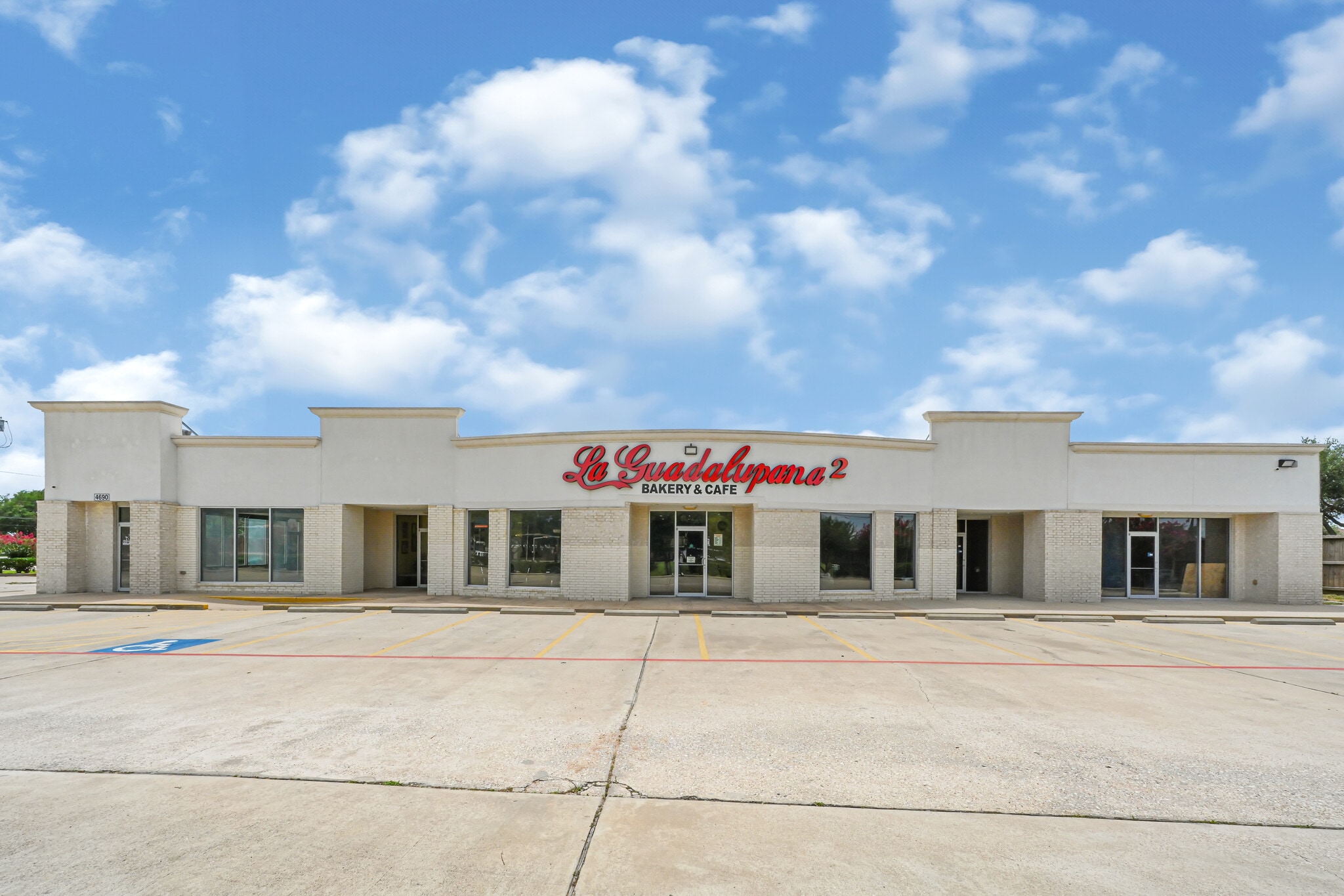 4690 Burke Rd, Pasadena, TX à vendre Photo du bâtiment- Image 1 de 34