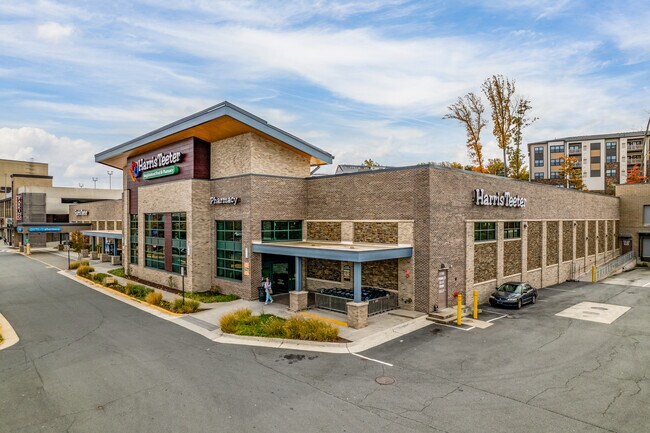 Plus de détails pour 21435 Epicerie Plz, Sterling, VA - Commerce de détail à louer