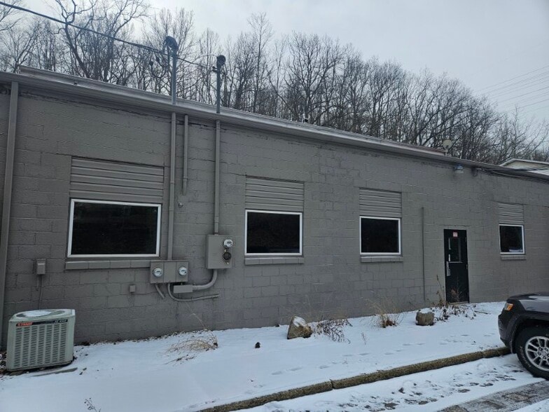 4135 Old William Penn Hwy, Monroeville, PA à vendre - Photo du bâtiment - Image 3 de 13