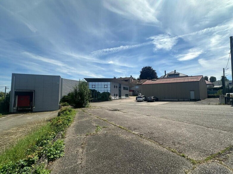 Local d'activités dans BUHL-LORRAINE à vendre - Photo du bâtiment - Image 2 de 11