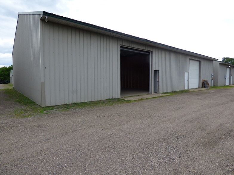 300 Nichols St, Saint Peter, MN for lease - Building Photo - Image 1 of 10