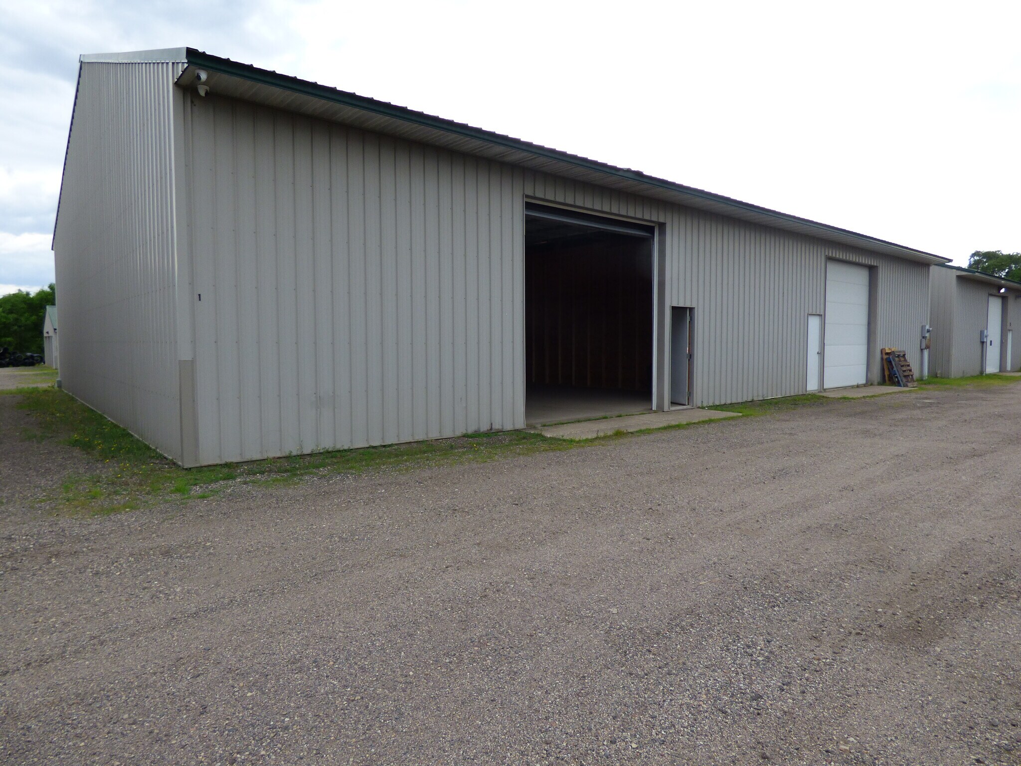 300 Nichols St, Saint Peter, MN for lease Building Photo- Image 1 of 11