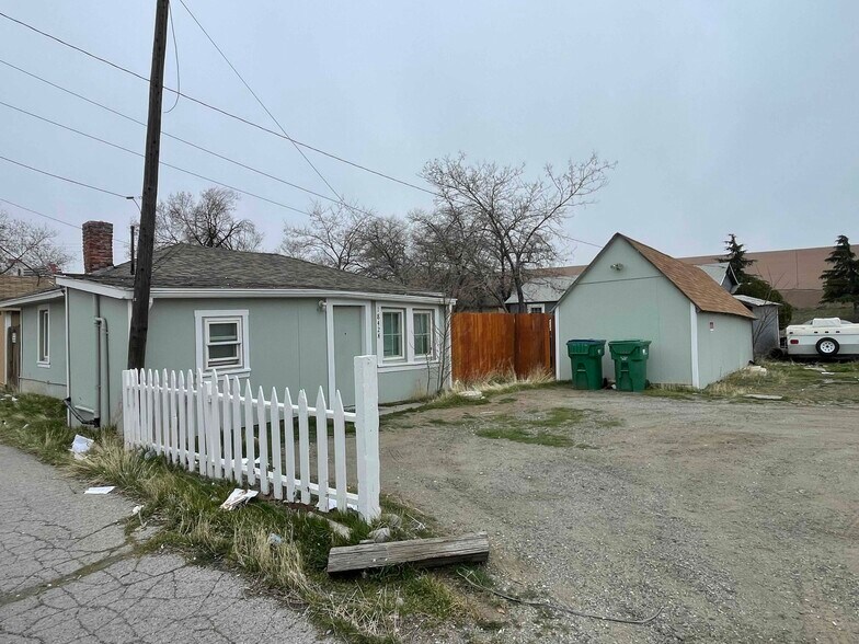 1834 A St, 1842 St., 0 A St Assemblage portefeuille de 2 propriétés à vendre sur LoopNet.ca - Photo du bâtiment - Image 3 de 7