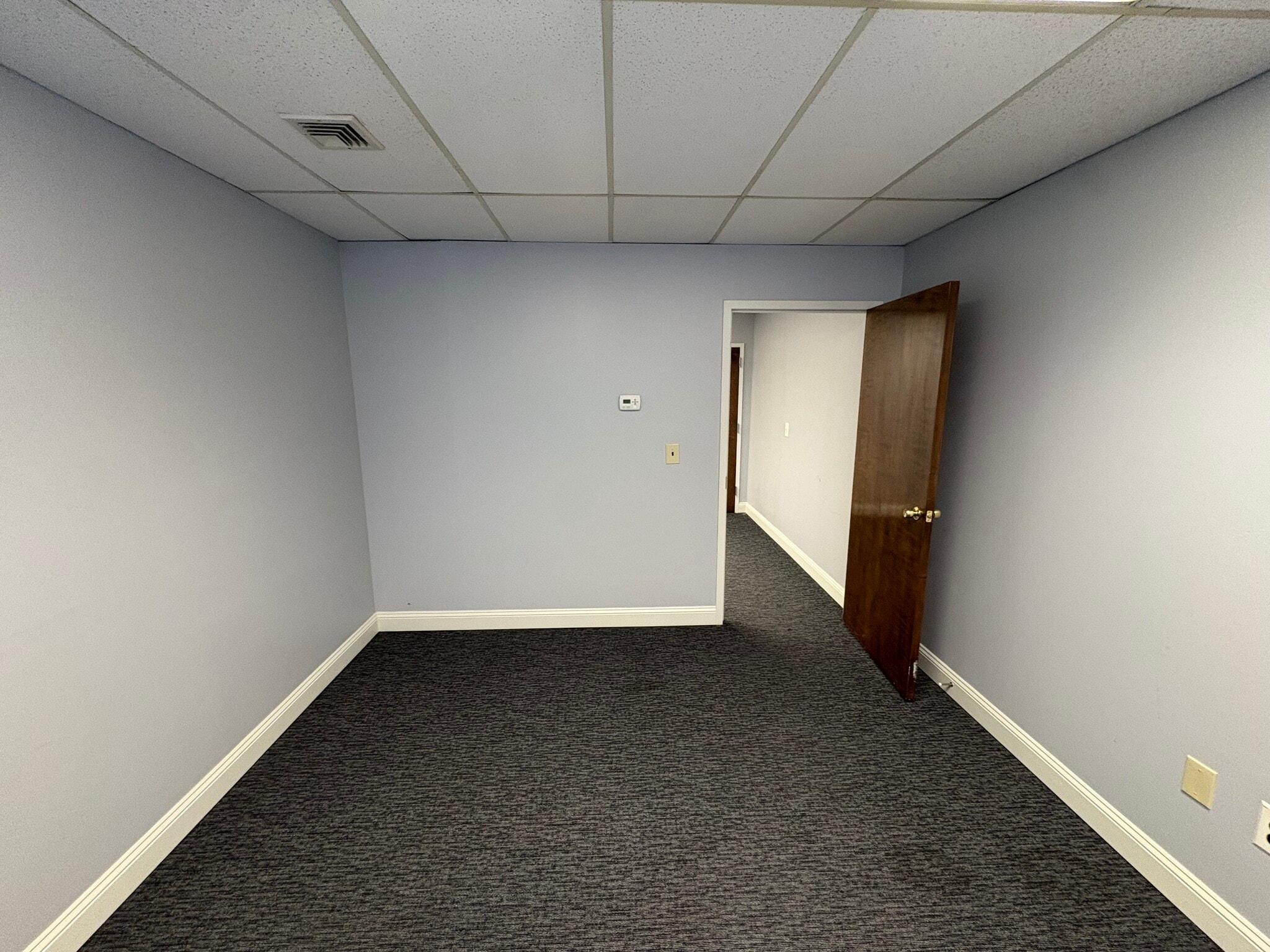 1101 N Kings Hwy, Cherry Hill, NJ for lease Interior Photo- Image 1 of 7