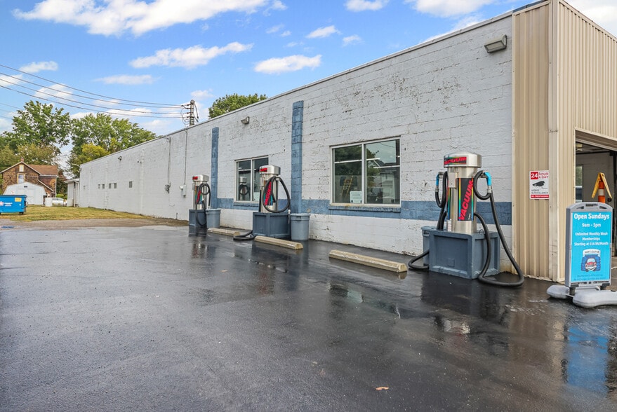 44 E Harrison St, Alliance, OH for sale - Building Photo - Image 3 of 52