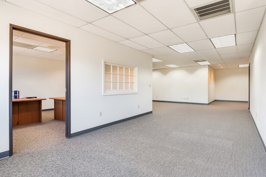 538 E Stuart Ave, Redlands, CA à louer - Photo du bâtiment - Image 3 de 29