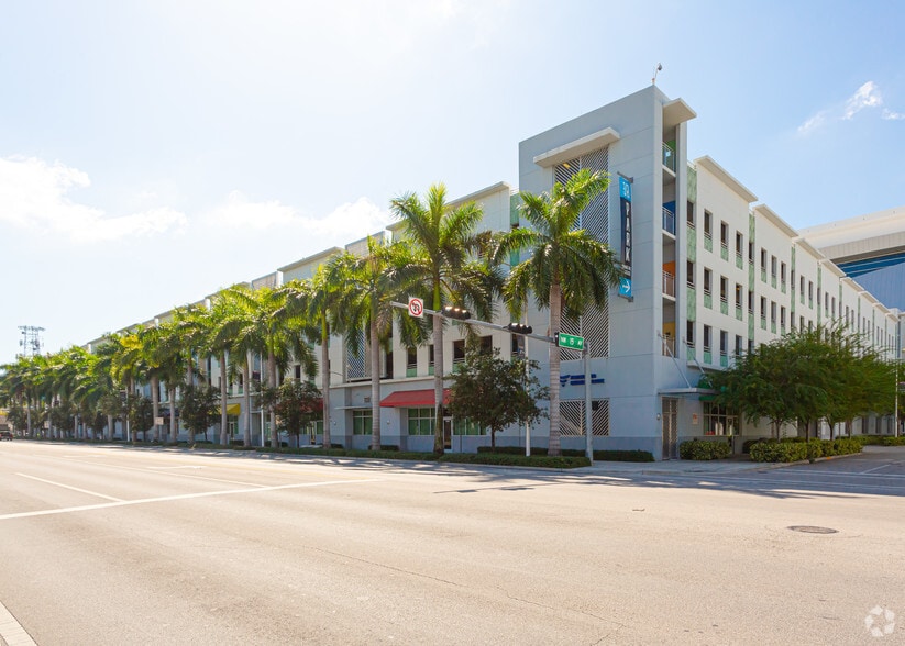 1502 NW 7th St, Miami, FL for lease - Building Photo - Image 1 of 5