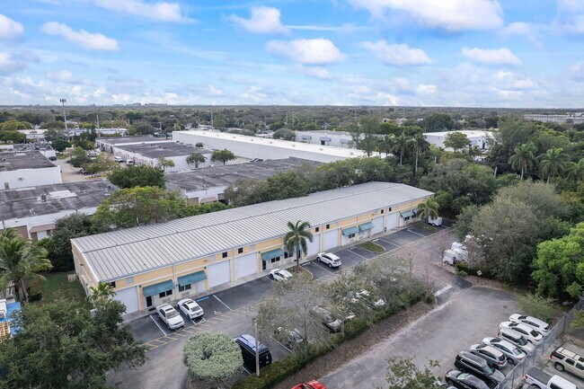 Plus de détails pour 2110-2180 Anntom Dr, Fort Lauderdale, FL - Industriel à louer