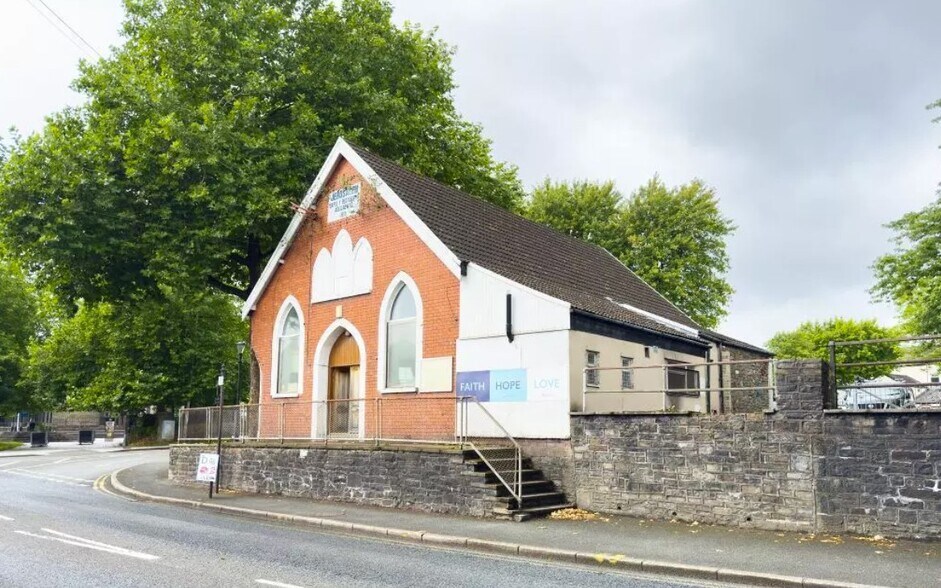 Court St, Merthyr Tydfil à vendre - Photo du bâtiment - Image 2 de 2