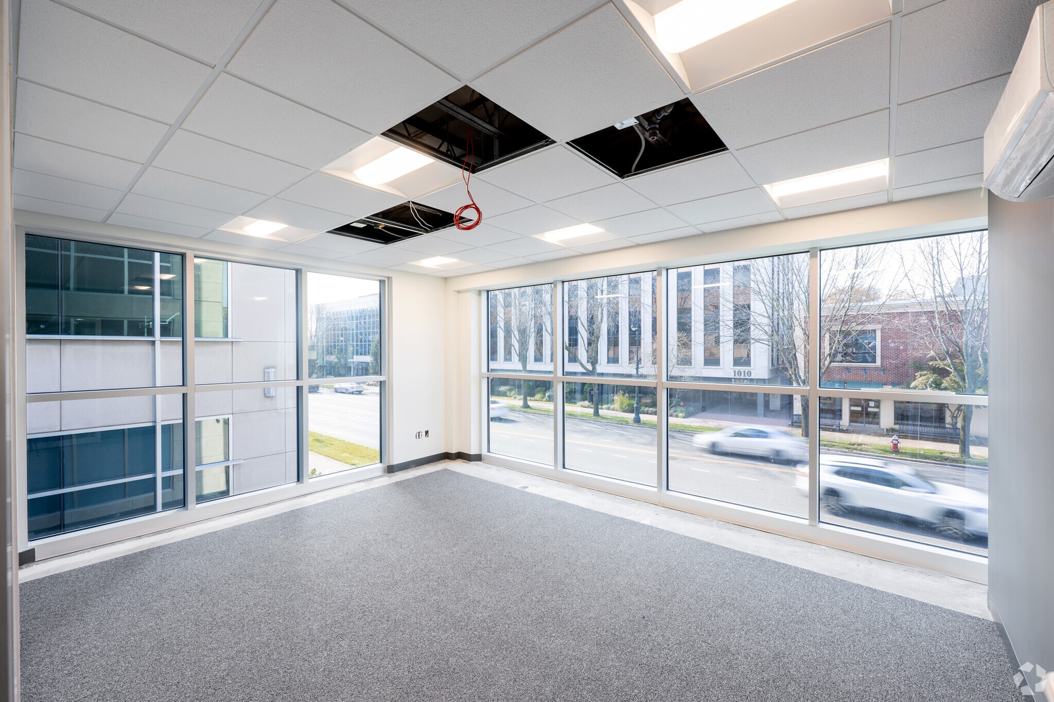 1051 Franklin Ave, Garden City, NY à louer Photo intérieure- Image 1 de 3