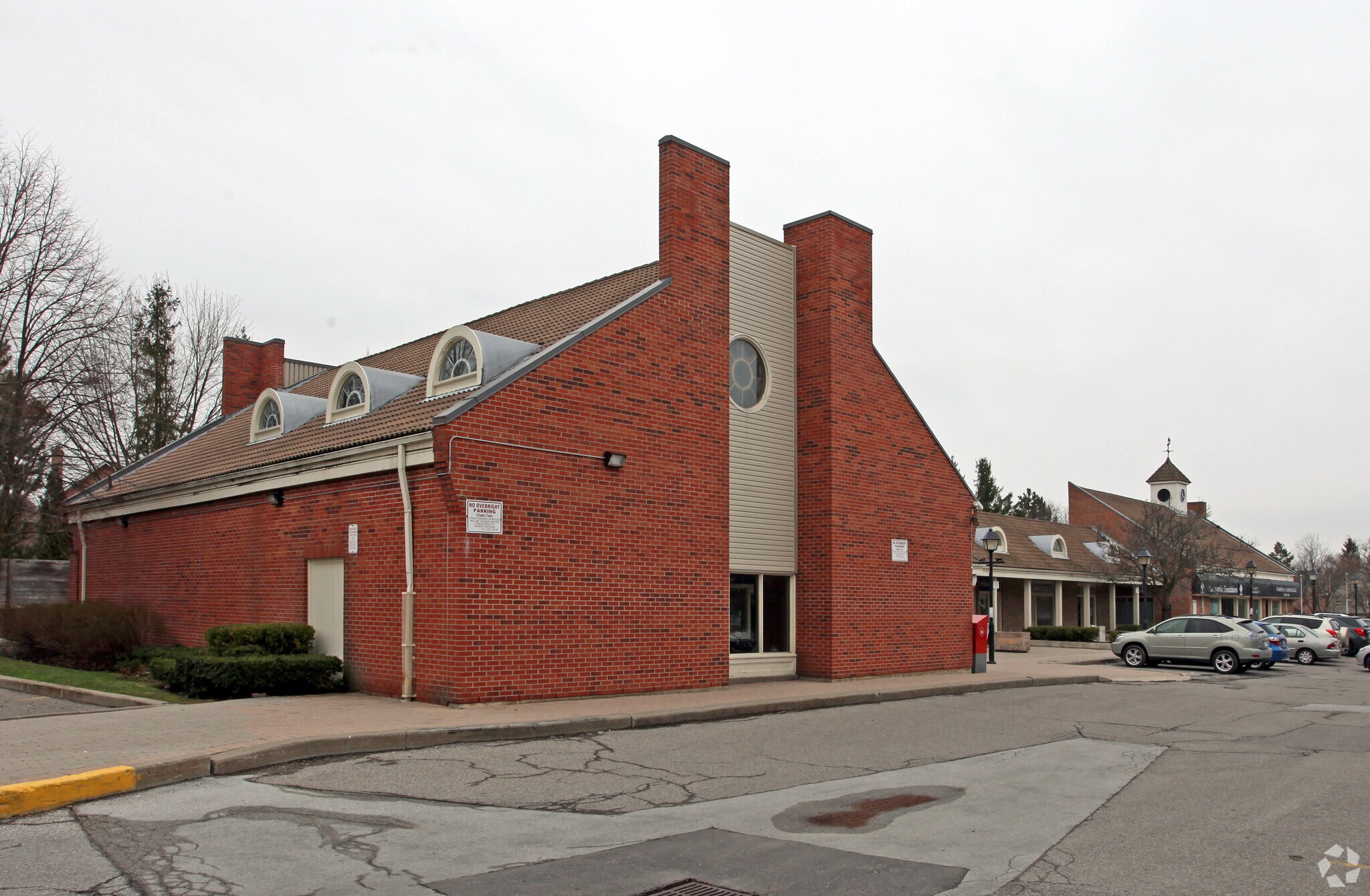 33 The Bridle Trl, Markham, ON for lease Primary Photo- Image 1 of 5