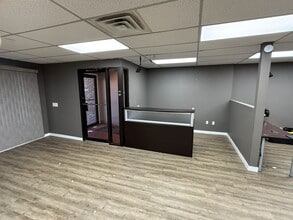 26 Main St, Toms River, NJ for lease Interior Photo- Image 2 of 5
