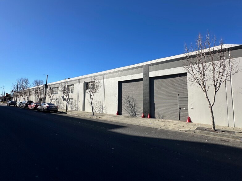 4045 Horton St, Emeryville, CA à louer - Photo du bâtiment - Image 2 de 8
