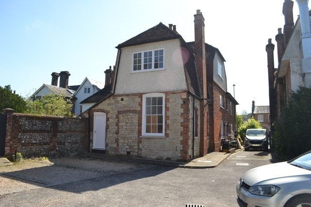104 High St, Alton for lease - Building Photo - Image 2 of 11