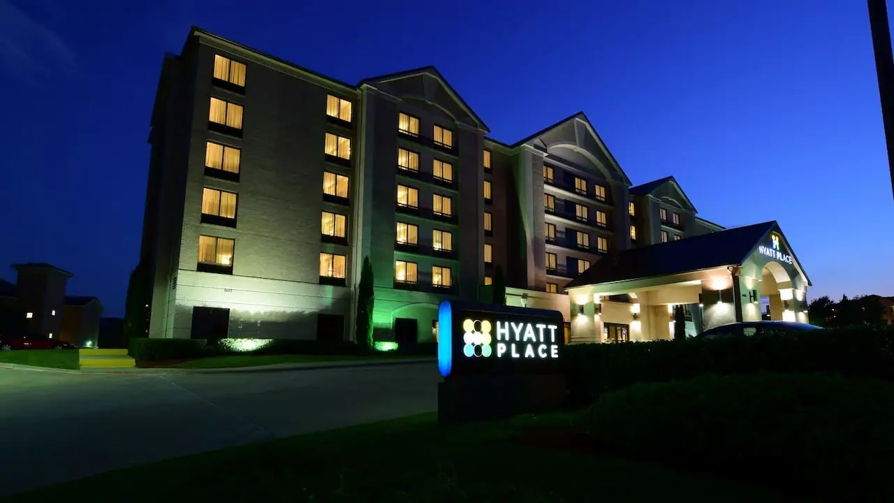 5455 Green Park Dr, Irving, TX à vendre Photo du bâtiment- Image 1 de 23