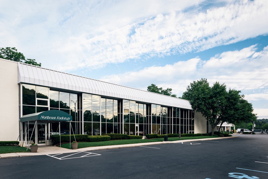 666 Lexington Ave, Mount Kisco, NY for lease - Building Photo - Image 3 of 4