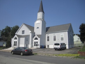 251 Magnolia St, Cranston, RI for lease Interior Photo- Image 1 of 1