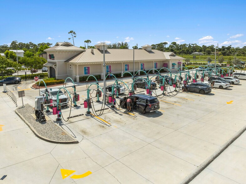 15389 Southern Blvd, Loxahatchee, FL à vendre - Photo du bâtiment - Image 1 de 9