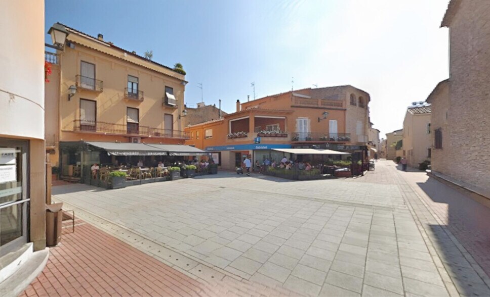 Office in Begur, Gerona for lease - Building Photo - Image 3 of 4