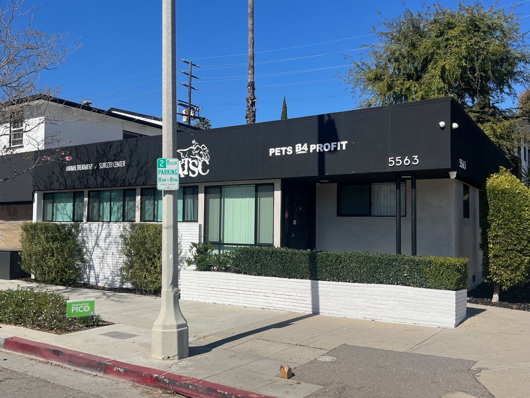 5563 W Pico Blvd, Los Angeles, CA for lease Primary Photo- Image 1 of 4