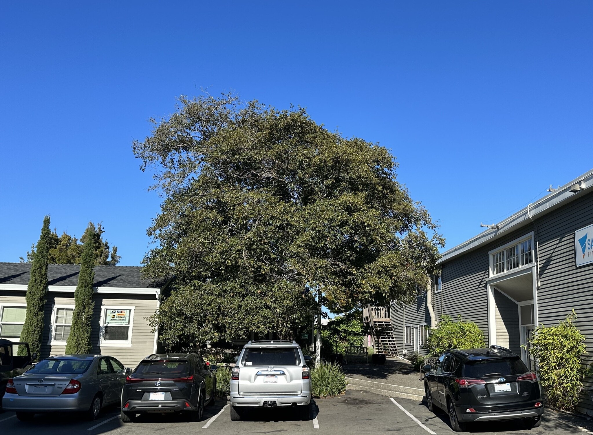 3020 Bridgeway, Sausalito, CA for lease Primary Photo- Image 1 of 2