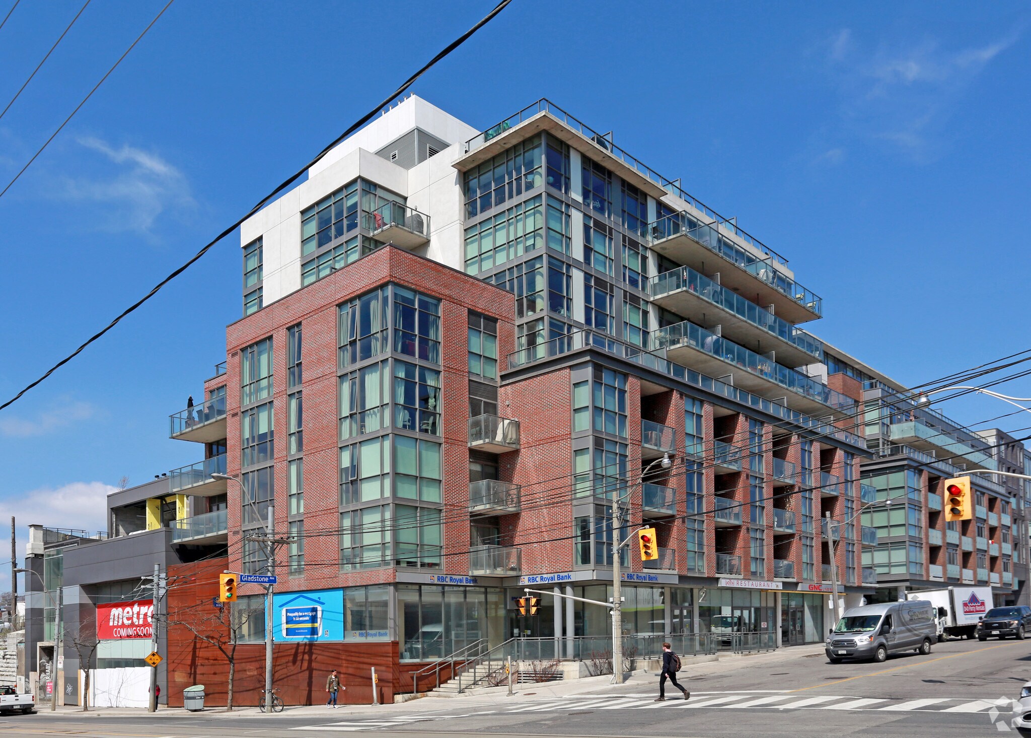 2-4 Gladstone Ave, Toronto, ON for lease Primary Photo- Image 1 of 7
