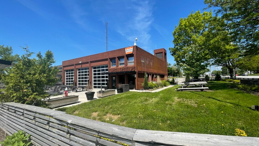 24619 Chagrin Blvd, Beachwood, OH à louer - Photo du bâtiment - Image 2 de 8