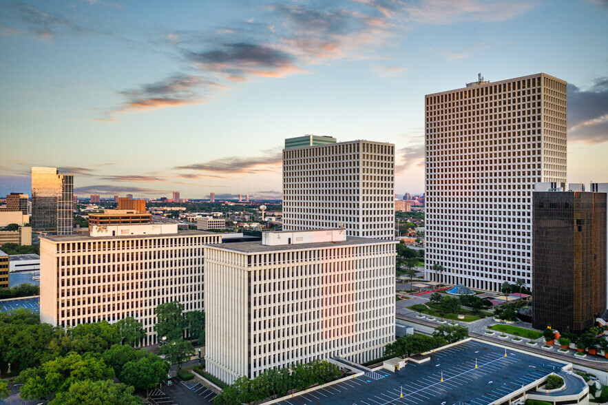 1 Greenway Plz, Houston, TX à louer - A rien - Image 3 de 8