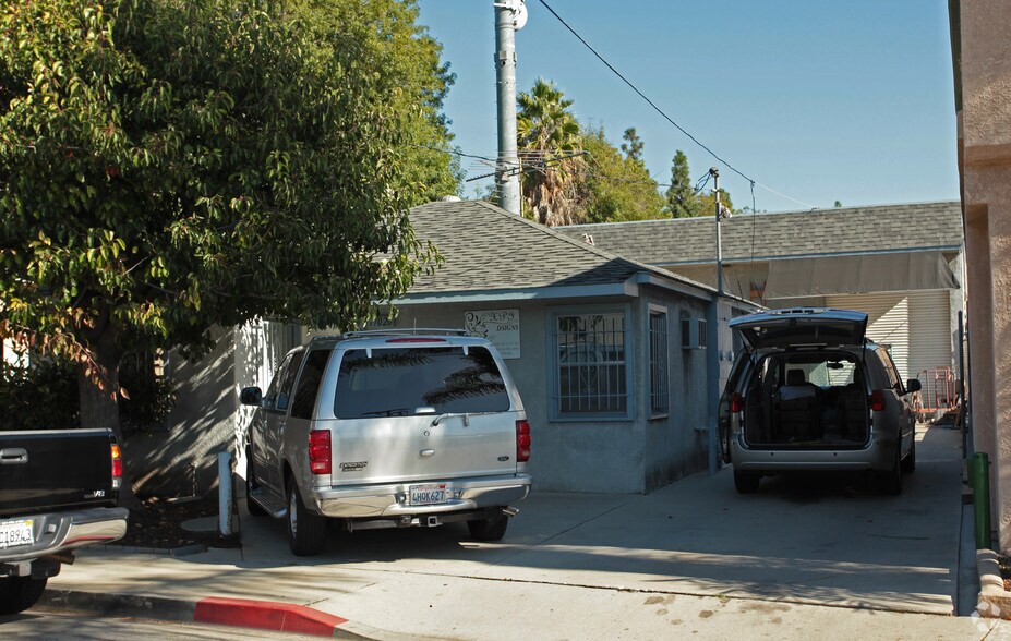 17026 Roseton Ave, Artesia, CA à vendre - Photo principale - Image 1 de 2