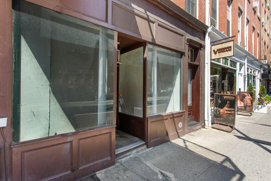 306 Bleecker St, New York, NY for lease - Building Photo - Image 1 of 11