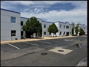 2600 Beverly Dr, Aurora, IL for lease Building Photo- Image 2 of 2