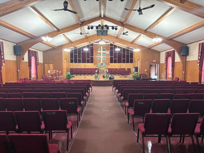 15003 Joy Rd, Detroit, MI à vendre - Photo intérieure - Image 2 de 30