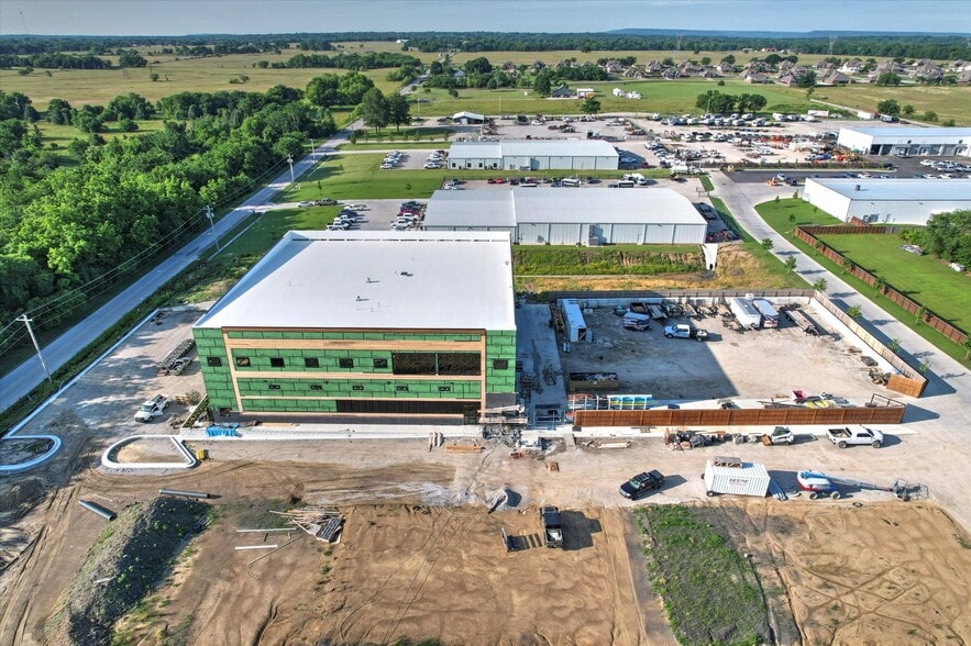 11156 S 225th East Ave, Broken Arrow, OK for lease - Building Photo - Image 3 of 9