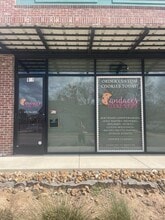 305 W 27th St, Bryan, TX for lease Interior Photo- Image 1 of 14