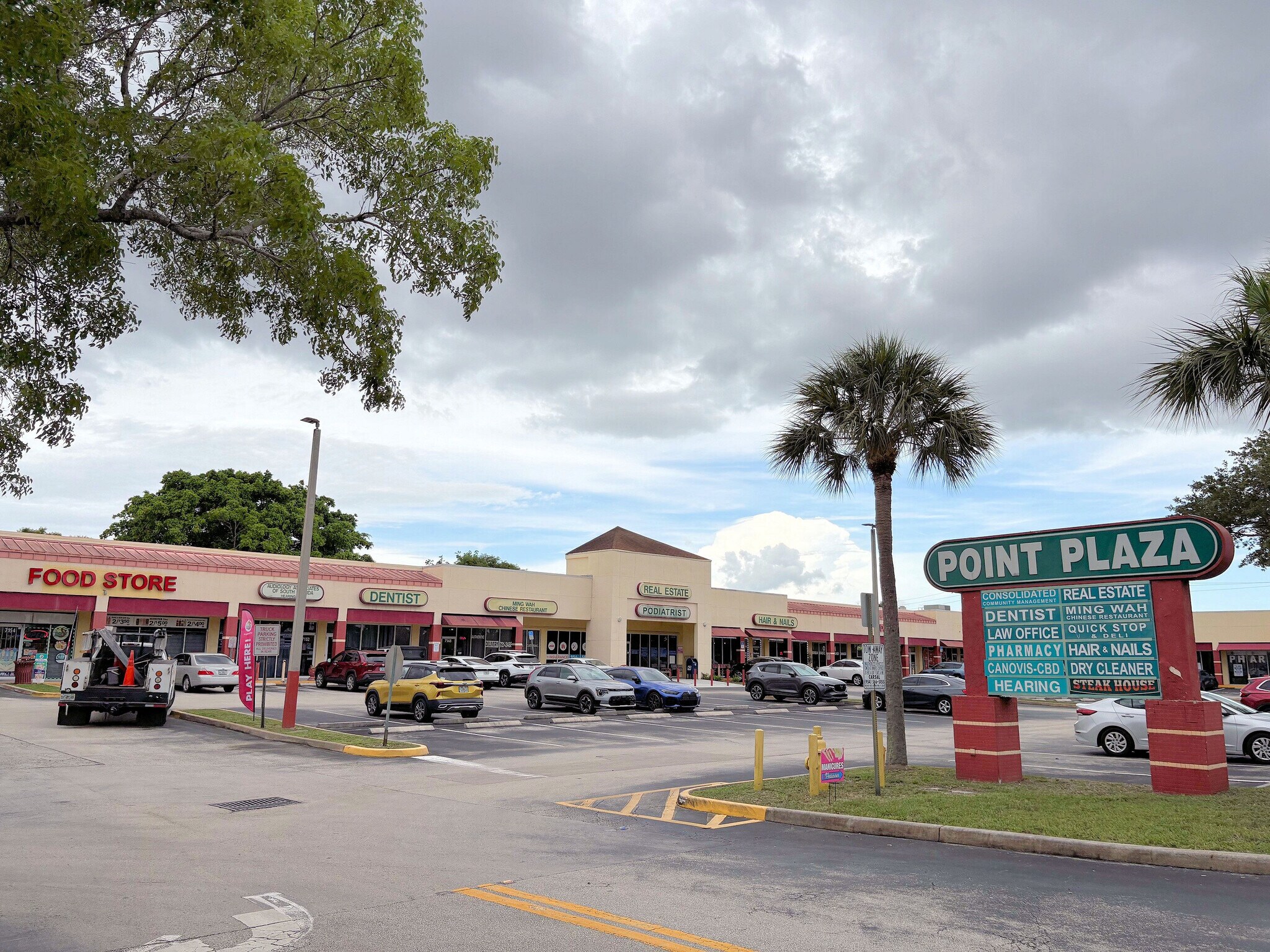 7118-7170 N Nob Hill Rd, Tamarac, FL for lease Primary Photo- Image 1 of 51