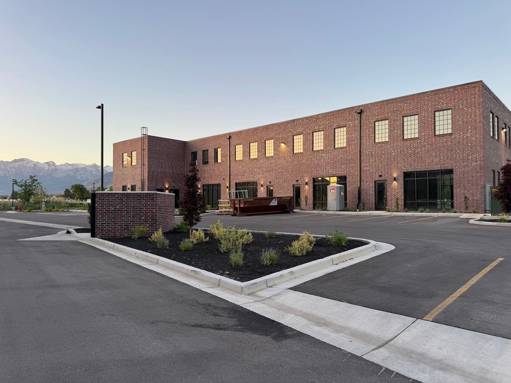 348 2000 w, Pleasant Grove, UT à vendre Photo du bâtiment- Image 1 de 1