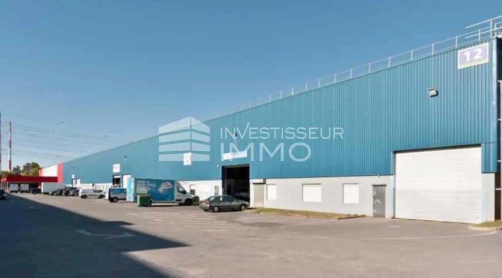 Flex in Antony for lease - Building Photo - Image 2 of 3